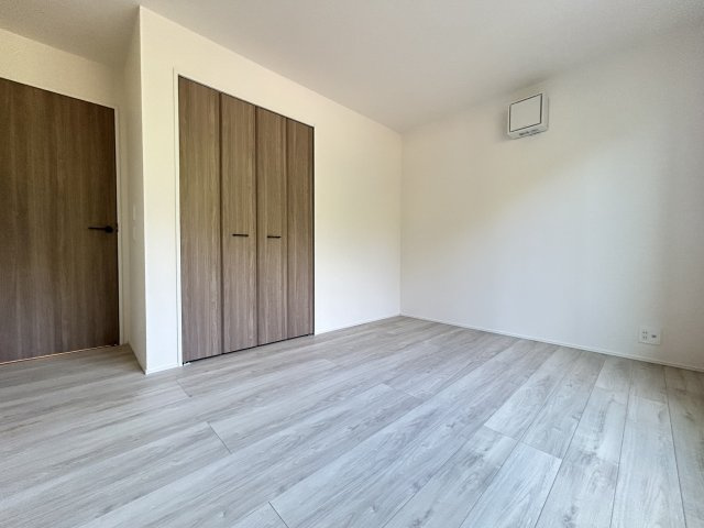 ◆リビング広々２０帖のゆったり４ＬＤＫ◆並列駐車２台可能◆リナージュ大津月輪５丁目２４－２期の洋室|洋室