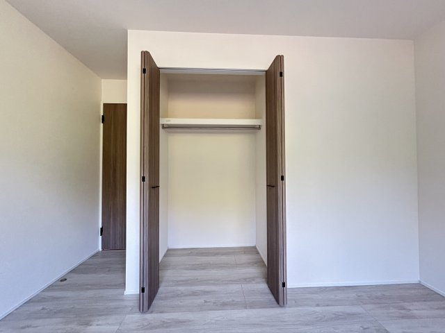 ◆リビング広々２０帖のゆったり４ＬＤＫ◆並列駐車２台可能◆リナージュ大津月輪５丁目２４－２期の収納|クローゼット