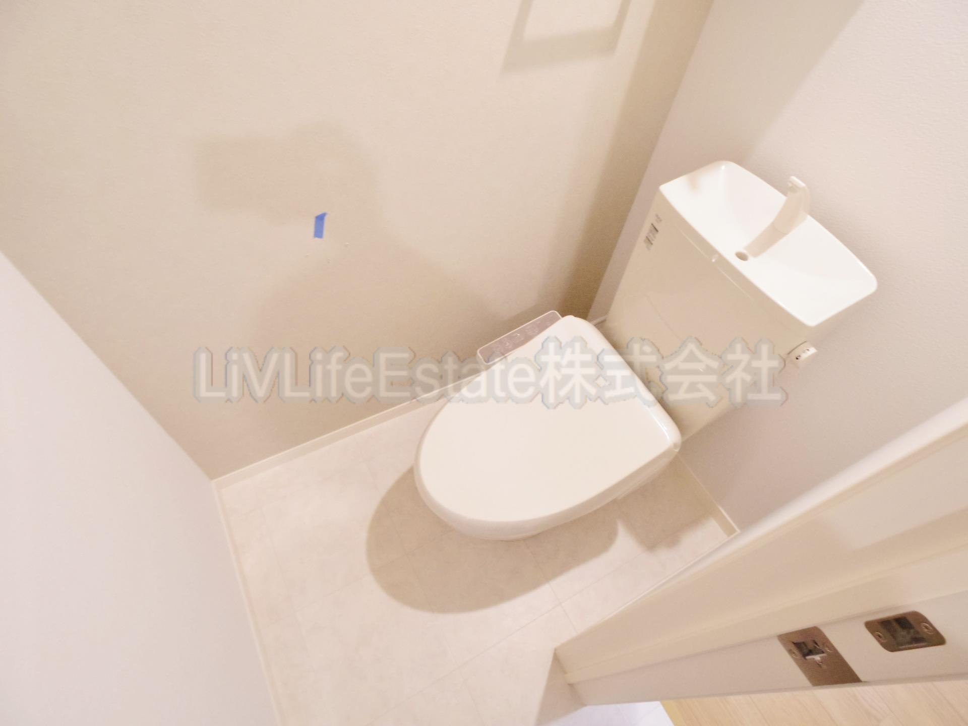 サニーコート（旧）大沼町2丁目新築のトイレ