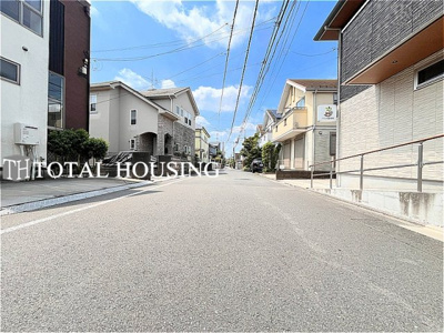 【前面道路含む現地写真】 | 国分寺市戸倉2丁目　中古戸建　全1棟
