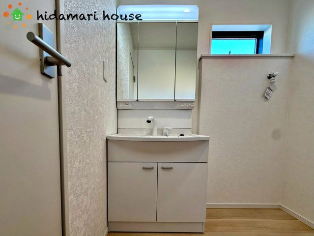 西区飯田新田第2　新築戸建　クレイドル02の独立洗面台