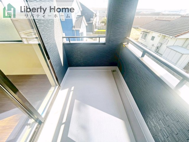 ひたちなか市稲田10期　新築戸建　10号棟のバルコニー