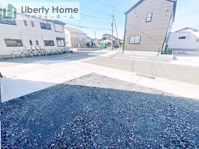 ひたちなか市稲田10期　新築戸建　10号棟の駐車場