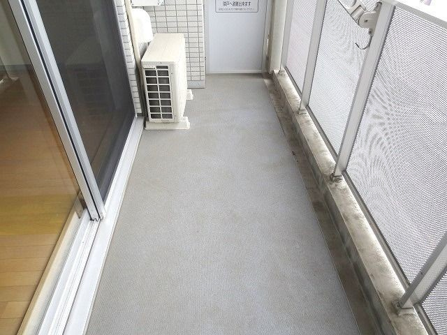 レガリア都立大レジデンスのバルコニー