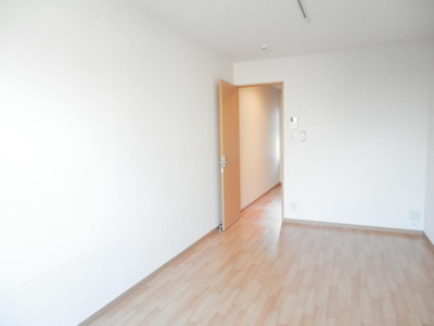 【洋室】 | エトワールシャトー | 個人の部屋や寝室として使える洋室です