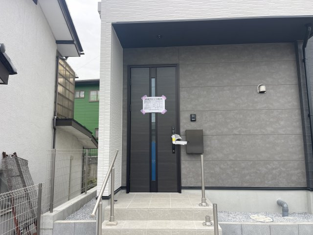 LIGARE宇都宮市東峰町2期　新築一戸建ての玄関|ゆったりとした玄関です