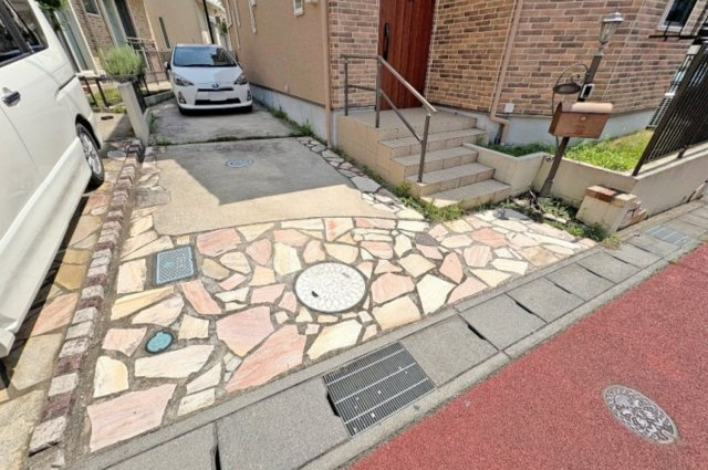 中古戸建　柏市花野井の駐車場