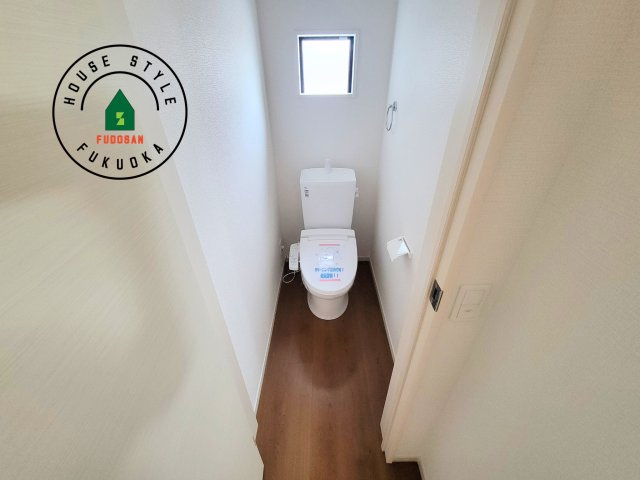 福岡市東区土井2丁目第3-4棟（4号棟）　のトイレ|温水洗浄便座を完備しております。2ヶ所にトイレがあるのは朝の慌ただしい時間も安心です。