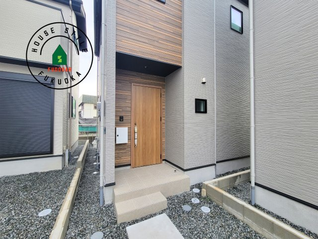 福岡市東区土井2丁目第3-4棟（4号棟）　の玄関|おでかけの時も帰った時も、「我が家」を最初に感じでもらえる素敵な空間に。