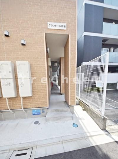 グランドール町屋のエントランス