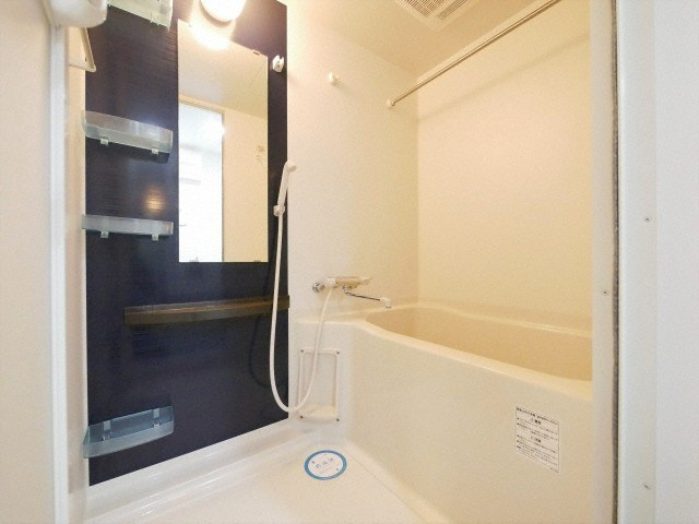 SERENiTE北浜の浴室