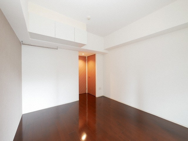 SERENiTE北浜の居間・リビング