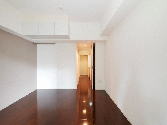 SERENiTE北浜の居間・リビング