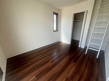 広島市佐伯区藤の木４丁目　中古一戸建て(JS)の洋室