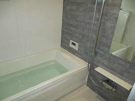 佐伯区観音台２丁目の浴室