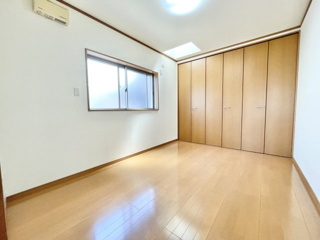 交野市倉治6丁目　中古一戸建ての洋室|コンパクトで使いやすい洋室です