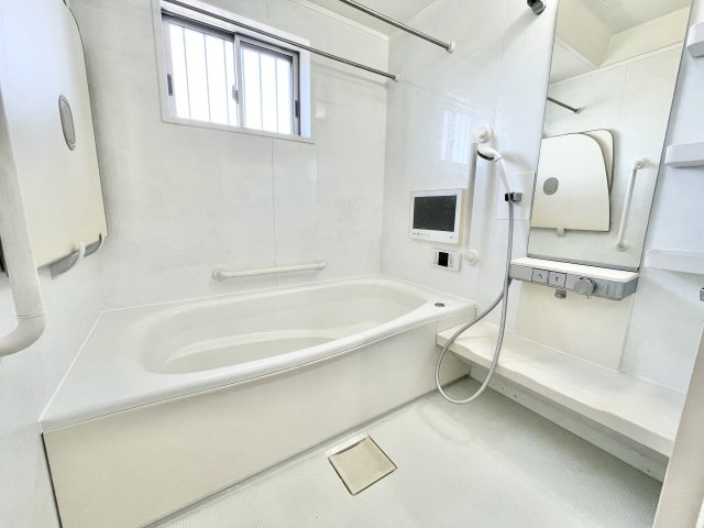 交野市倉治6丁目　中古一戸建ての浴室|お風呂です