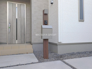 【玄関】 | リーブルガーデン岡崎255下和田町　2号棟