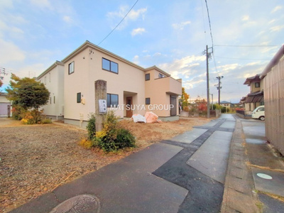 【前面道路含む現地写真】 | リーブルガーデン岡崎255下和田町　2号棟