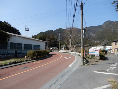 【周辺】 | 青梅市御岳　第１種低層住居専用地域　売地 | 前面道路