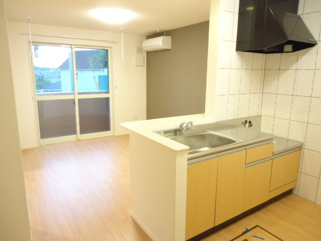 コモド　ピノⅢのキッチン|カウンターキッチン