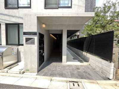 【エントランス】 | La Douceur練馬