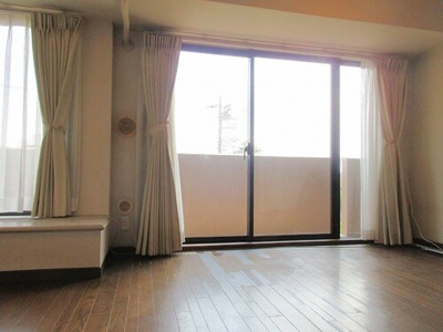 【居間・リビング】 | ライオンズガーデン武蔵関公園弐番館