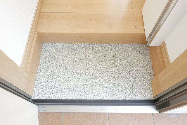 AZEST-RENT青砥 の玄関