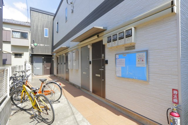 AZEST-RENT青砥 のエントランス