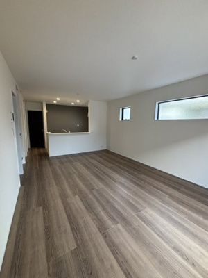 【居間・リビング】 | リーブルガーデン岡崎255下和田町　3号棟