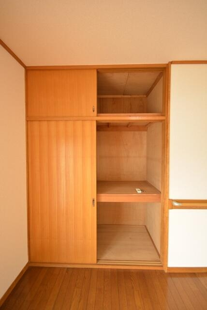 市ヶ尾森ビル弐番館の収納|＊参考写真＊洋室収納