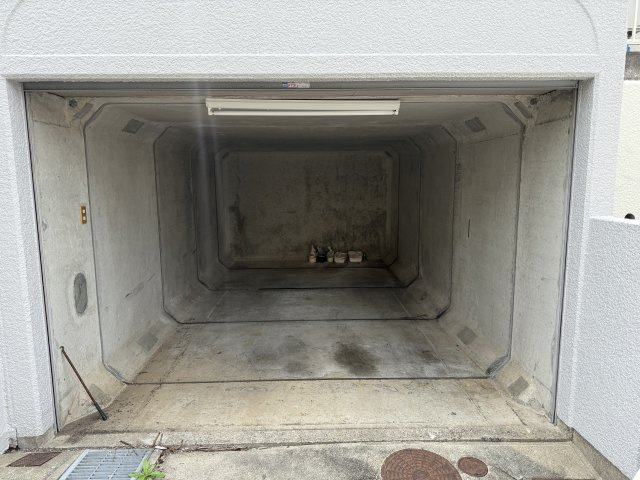 垂水区桃山台７丁目戸建の駐車場