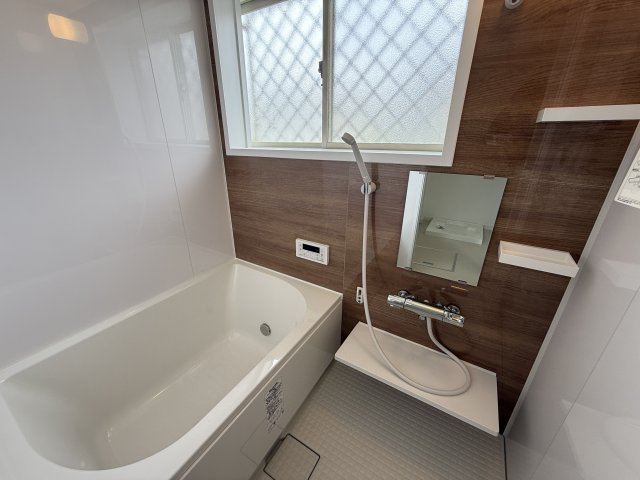 垂水区桃山台７丁目戸建の浴室