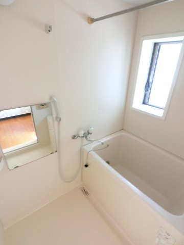 エール本八幡Bの浴室