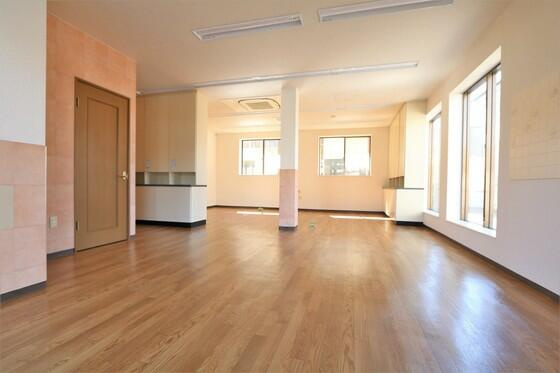 KMGハイツ小山の居間・リビング