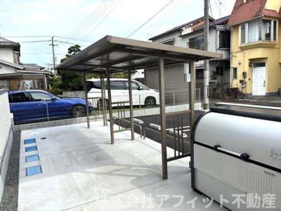 【その他共用部分】 | さくらハウス | 屋根付き駐輪場