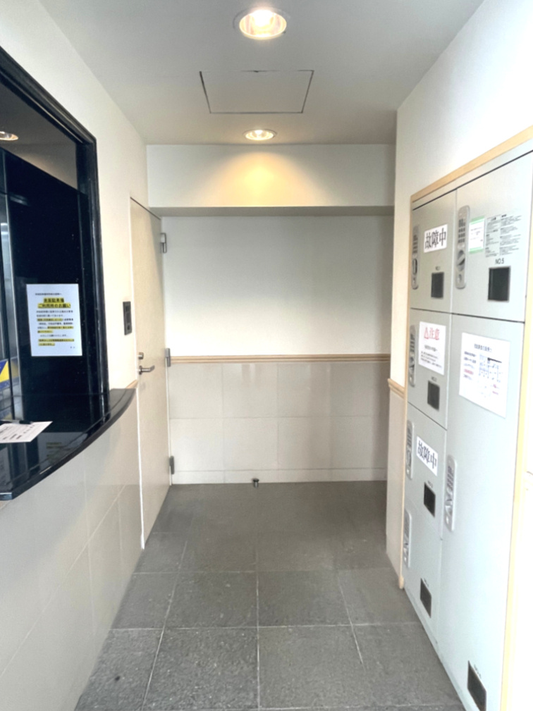 ルミナス五日市プレジールのその他共用部分|不在時の荷物受取りに便利な宅配ボックスが設置されています。