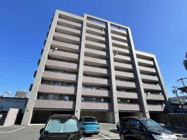 ルミナス五日市プレジールの外観|南向き、ワイドバルコニーで陽当り良好のマンションです！
