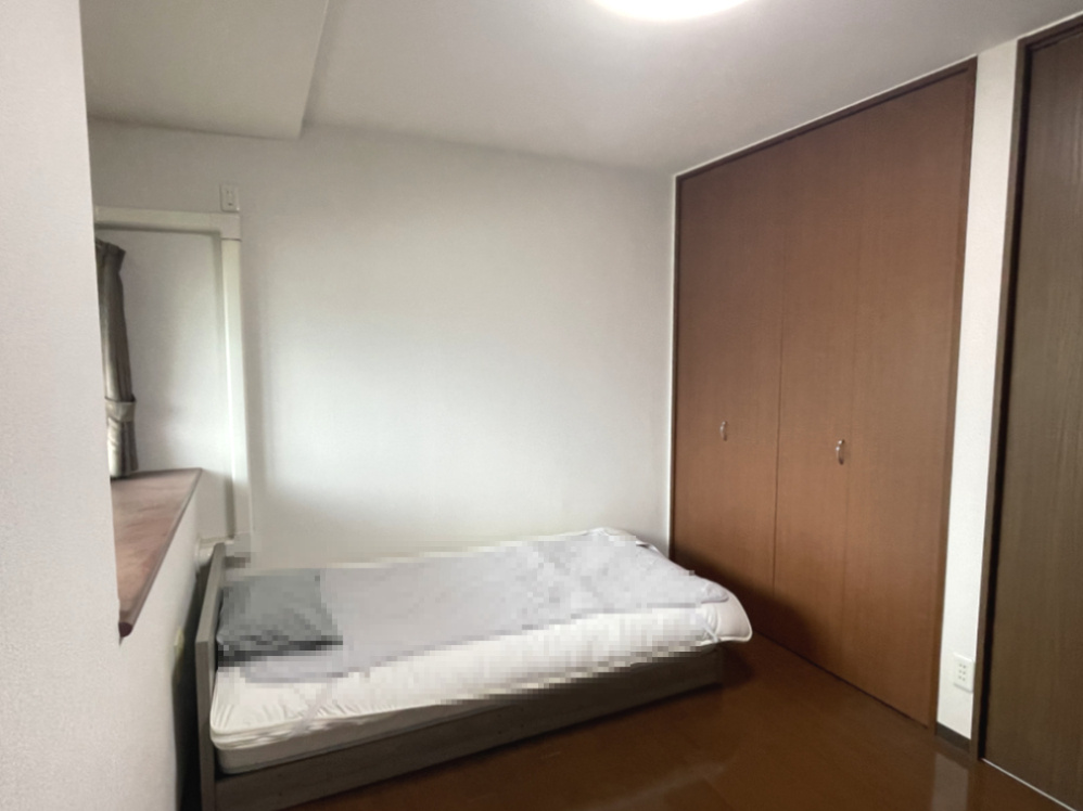 ルミナス五日市プレジールの洋室|丁寧にお住まいで大変きれいな室内です。収納も充実しています。