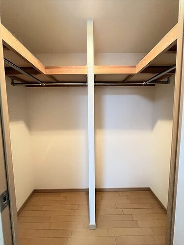 グラン・シティオ心斎橋ＥＡＳＴの収納|ウォークインクロゼット(洋室約6.5畳)