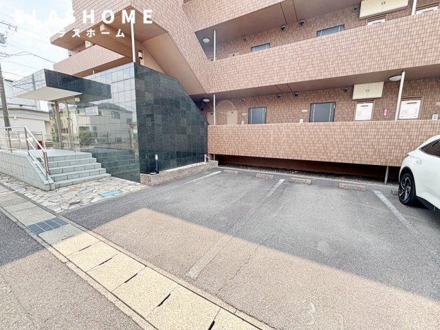 リヴェール和楽　　刈谷市の賃貸ならクラスホーム刈谷店の駐車場