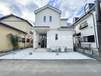 【外観】 | 静岡市清水区石川 2期 新築一戸建て B号棟 | 現在建築中の外観画像です。ご内覧は同じメーカーの完成物件へご案内いたしますので、いつでもご相談ください！