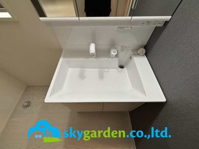 平塚市袖ケ浜3期　新築戸建　全1棟1号棟の独立洗面台