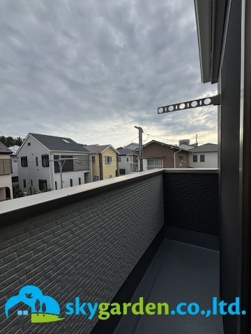 平塚市袖ケ浜3期　新築戸建　全1棟1号棟のバルコニー