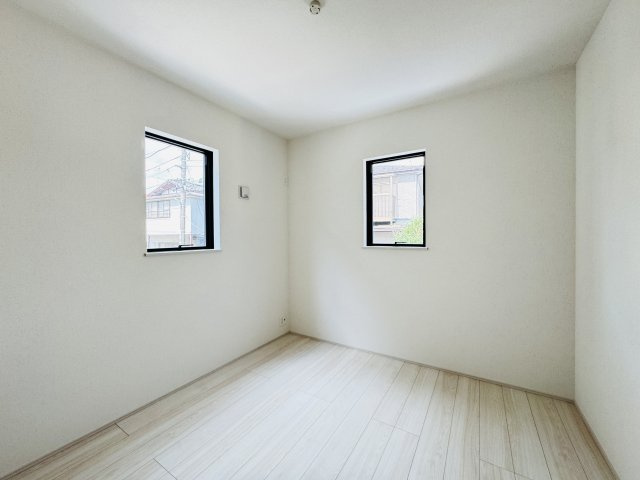 【洋室】 | 松戸市八ケ崎３丁目新築戸建【八ヶ崎第二小学校：4分】 | 1F4.5帖洋室