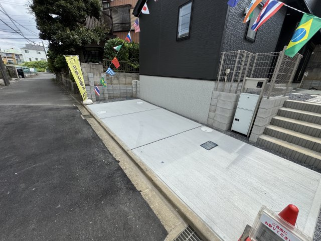 【駐車場】 | 松戸市八ケ崎３丁目新築戸建【八ヶ崎第二小学校：4分】 | 1号棟駐車スペース