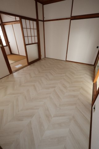 マルタケ荘2階の居間・リビング