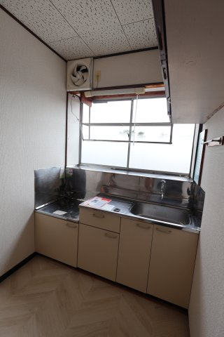 マルタケ荘2階のキッチン