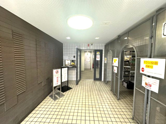【ロビー】 | トップ・ルーム新宿公園第2 | 管理人室もあります