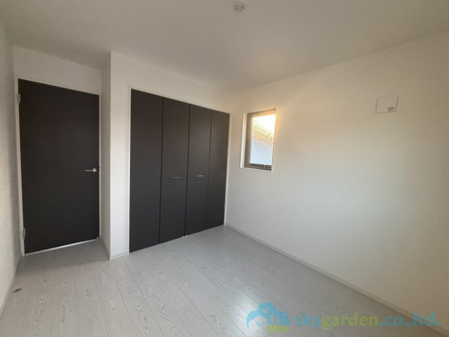 秦野市鶴巻南4期　新築戸建　全1棟1号棟の洋室